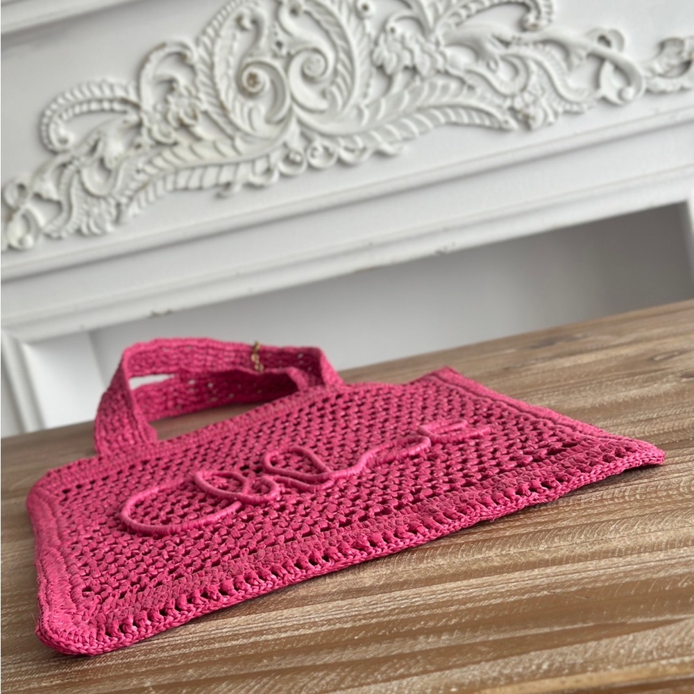 Chloé Pink Crochet 'Love' Tote - Picture 7 of 8